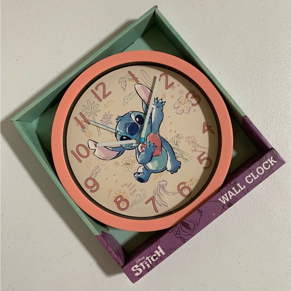 Disney Lilo and Stitch Analog Wall Clock-New in Box - Picture 3 of 5